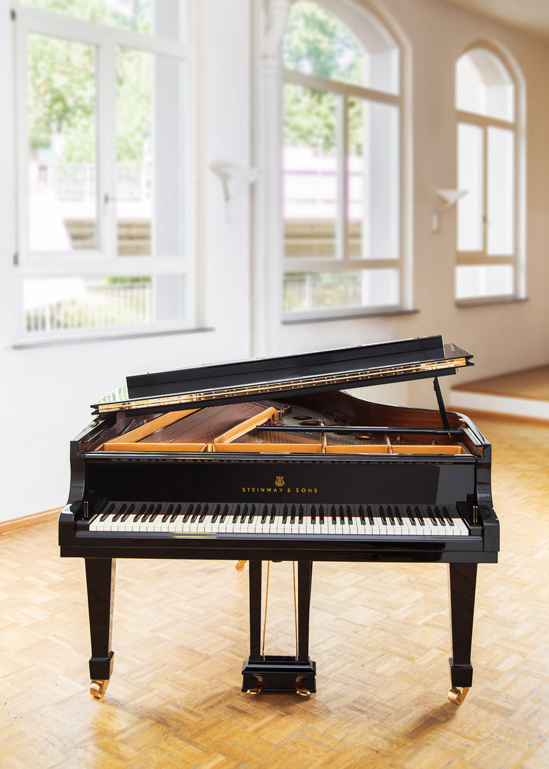 Steinway & Sons S-155